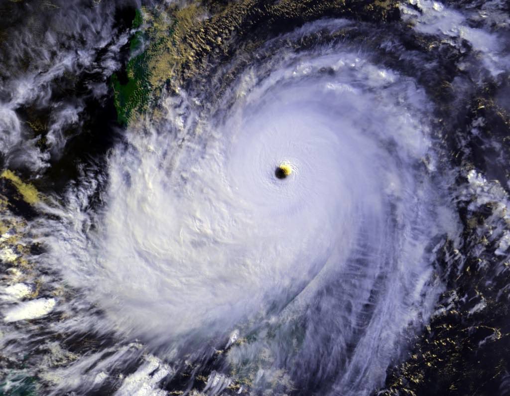 CNN 播報的每個颱風都是超級颱風嗎？