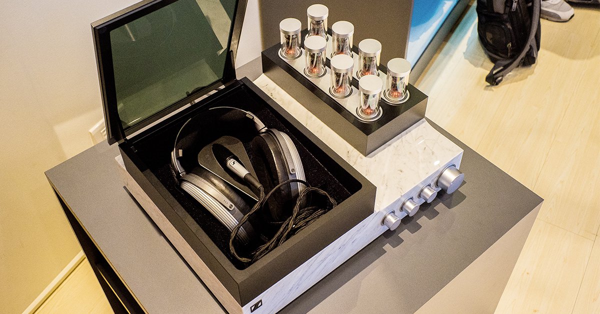 一套耳機近兩百萬？「新大奧」Sennheiser HE1 靜電耳機真值得那麼貴？